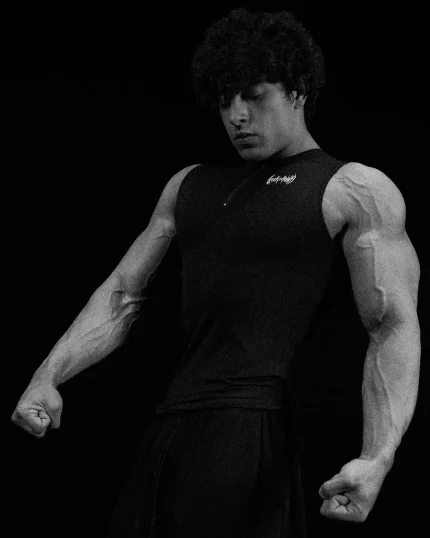 Void Tech™ Eternal Quarter zip Cut off Compression Void black 1.webp